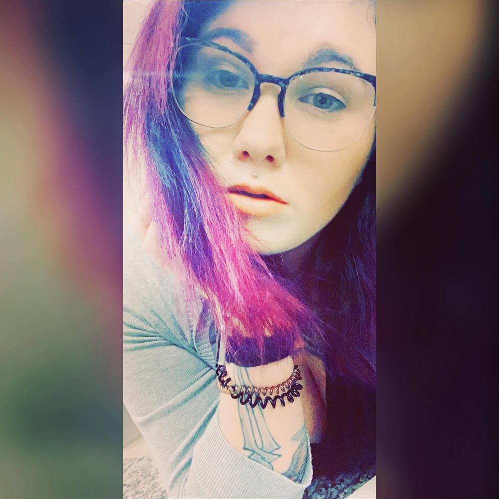 Meet your Posher, Olivia